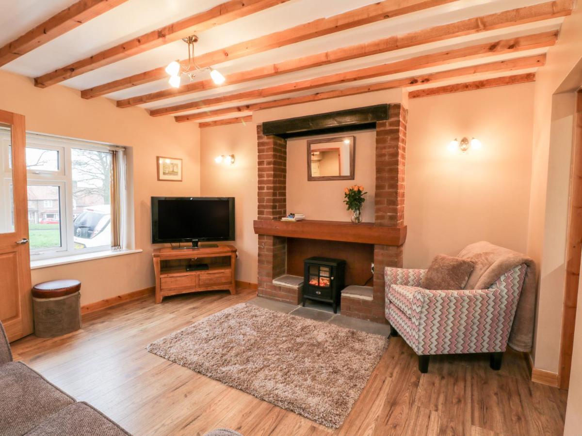 Barnaby Cottage Yarm Exterior foto